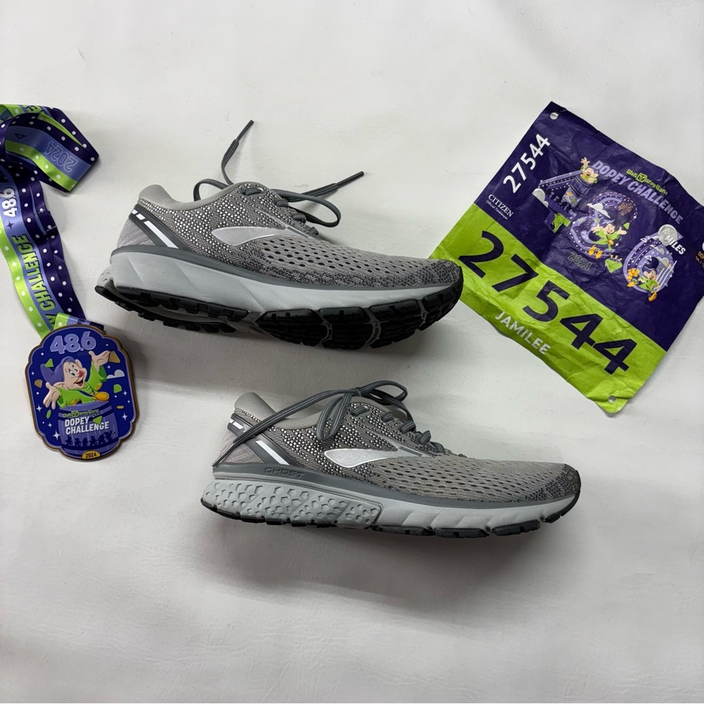 Brooks Ghost 11 Womens Size 9.5, Running, Athletic, Cross Training - Picture 2 of 9